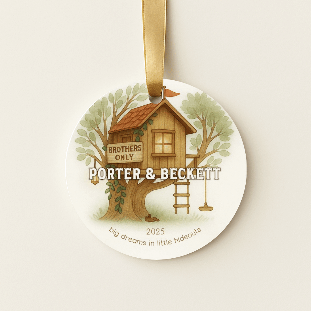Personalized ceramic Christmas ornament with a treehouse, for brothers or young boys