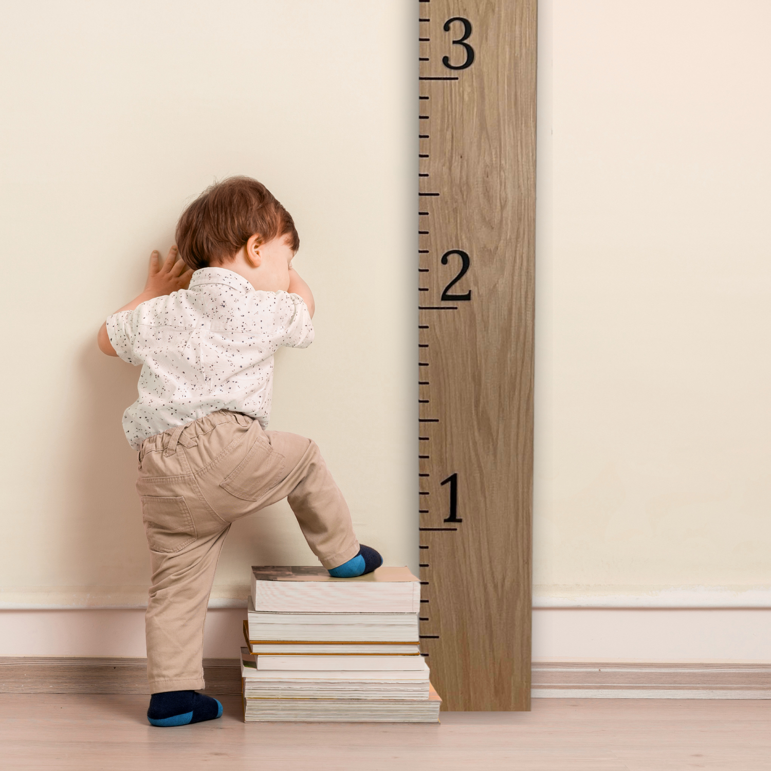 Hickory growth chart ruler starting from the floor