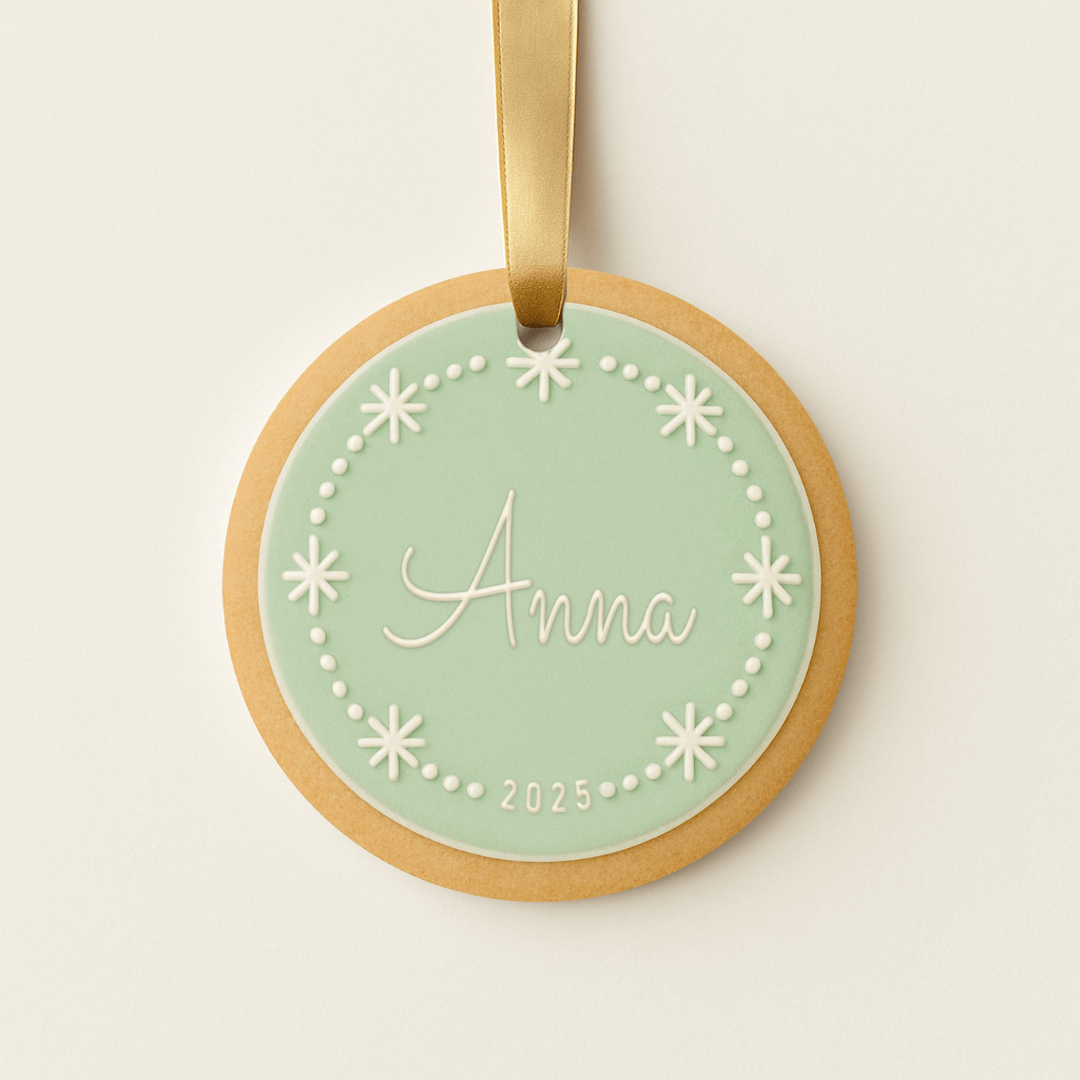 Personalized round sugar cookie Christmas ornament in green