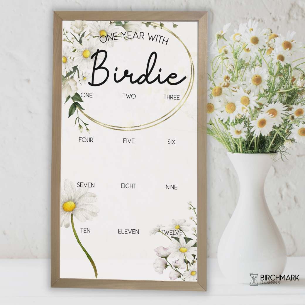 Daisy Wreath One Year Milestone Board by Birchmark Designs