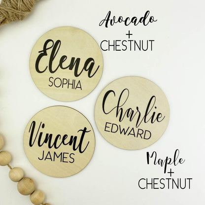Personalized round wooden name announcement sign